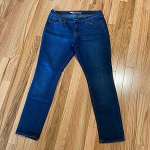 Old Navy Sweetheart Jeans. Size 10P.